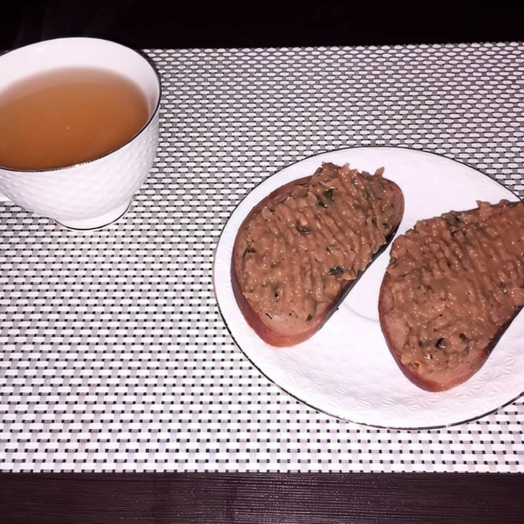 Auberginenkaviar mit Knoblauch