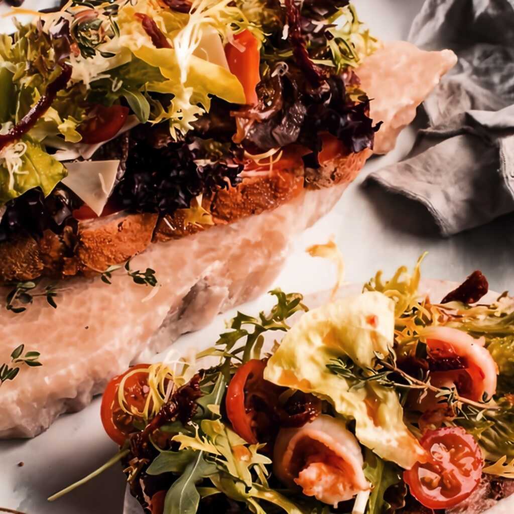 Bruschetta mit Roastbeef