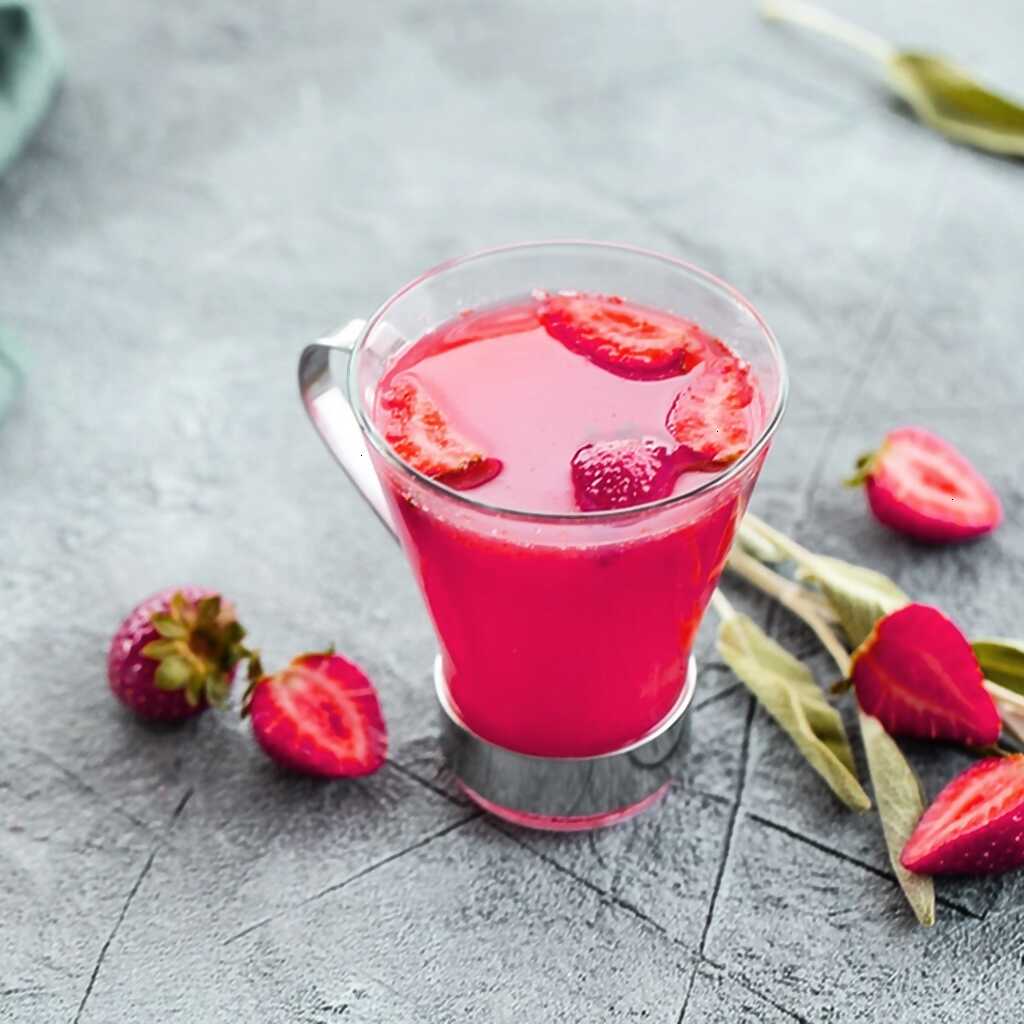 Cocktail Erdbeere mit Salbei