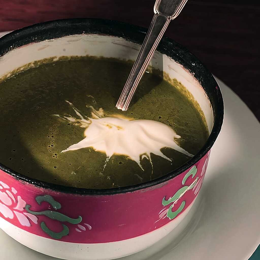 Cremesuppe mit Spinat und Brunnenkresse