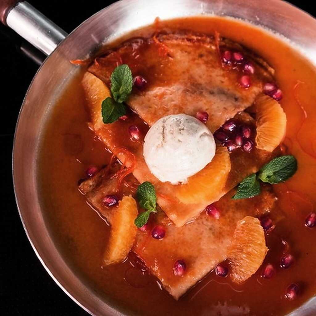 Crêpe Suzette mit Eiscreme