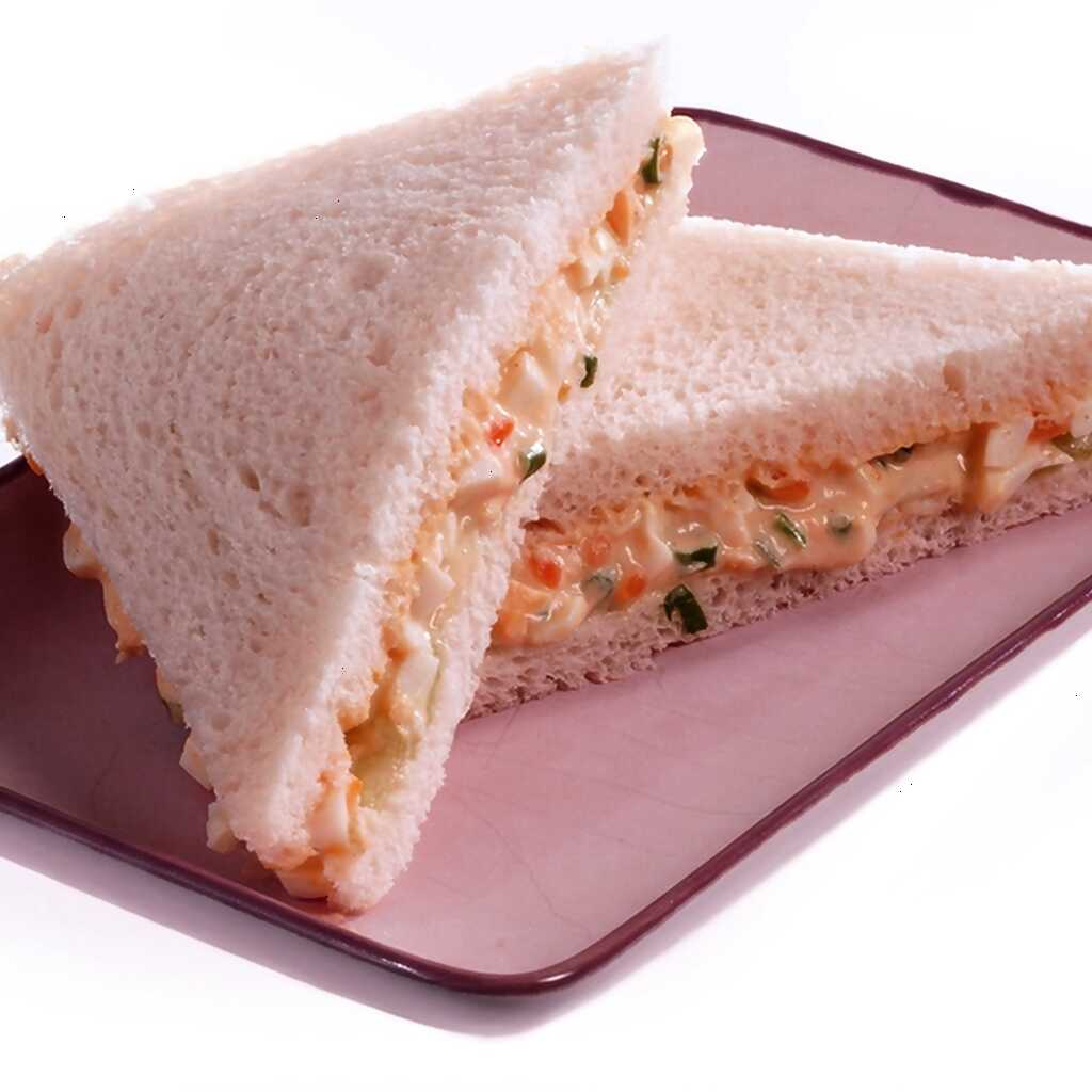 Eier- und Gurkensandwiches