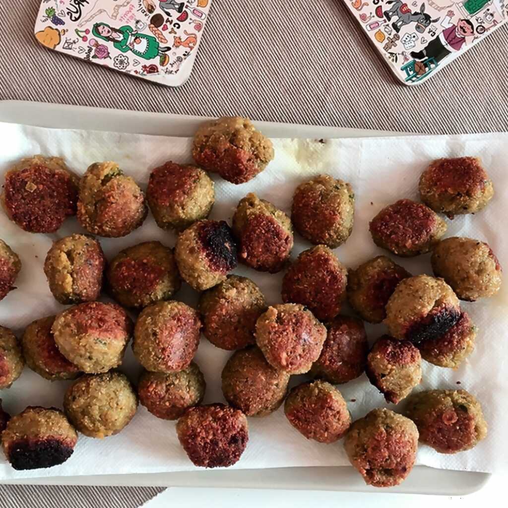 Falafel (Kichererbsen-Fleischbällchen)