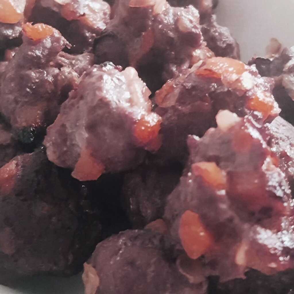 Frikadellen mit Aprikosen