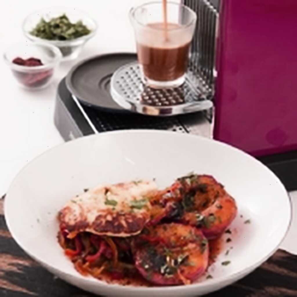 Gebratener Haloumi mit Paprika und Nektarinen