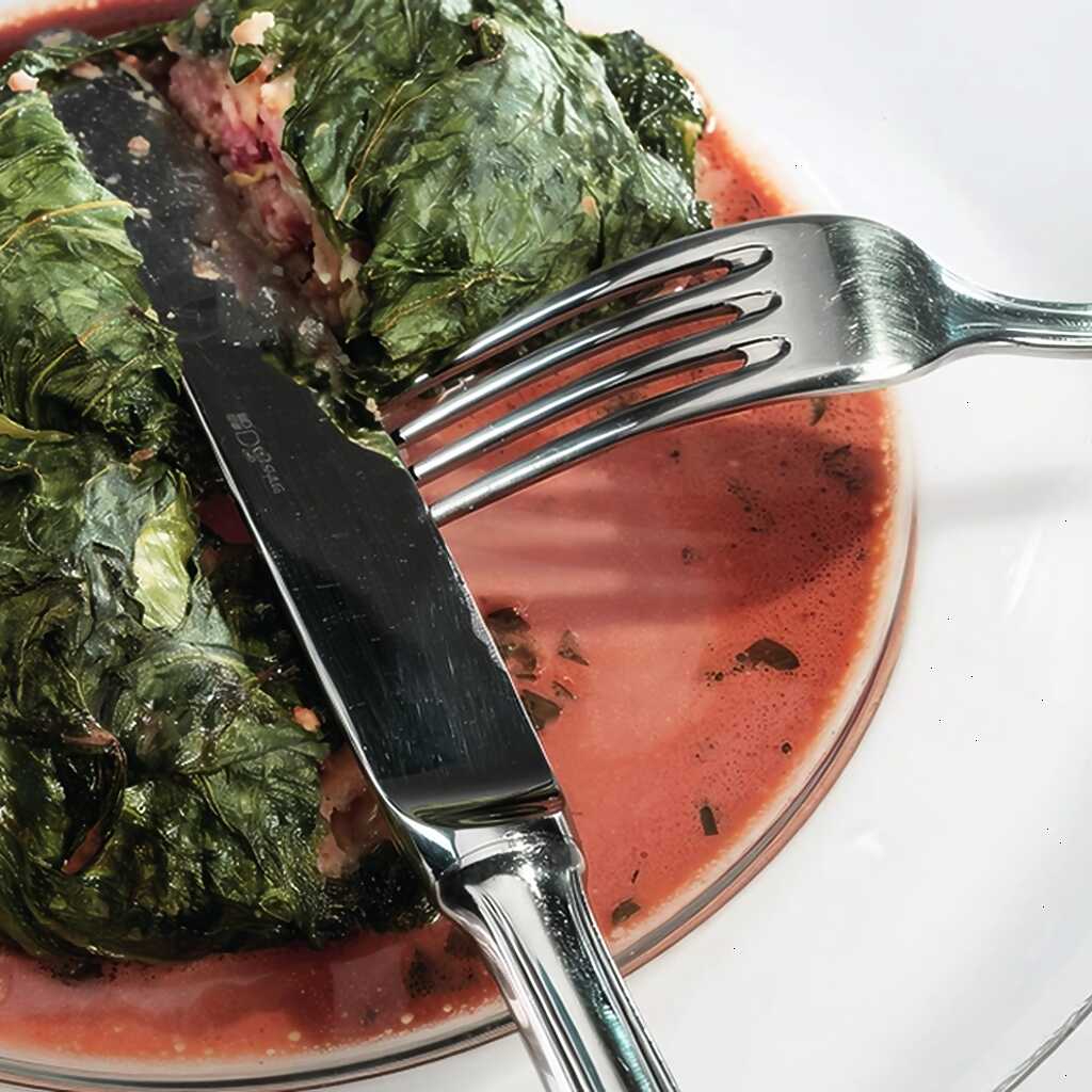 Gefüllter Romano-Kohl mit Lammfleisch und Linsen