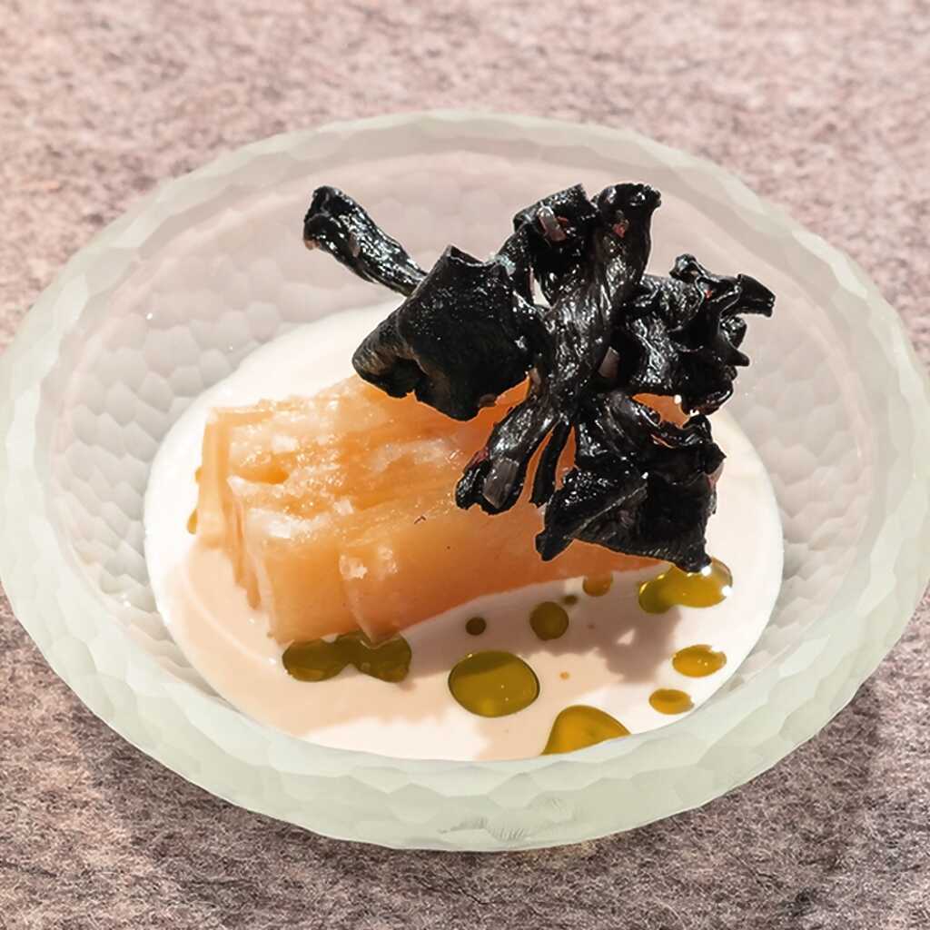 Geräucherter Fisch und Rote-Bete-Puffs