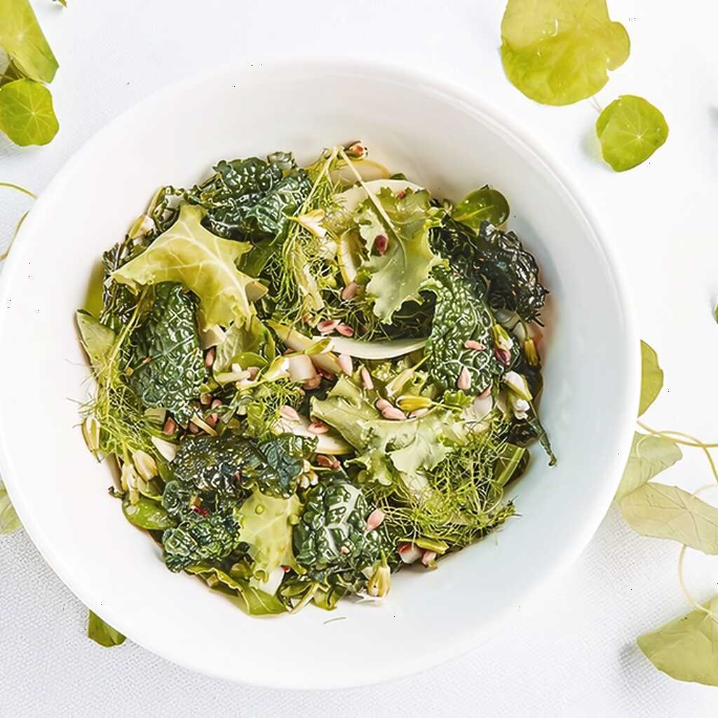 Grüner Salat mit Samen