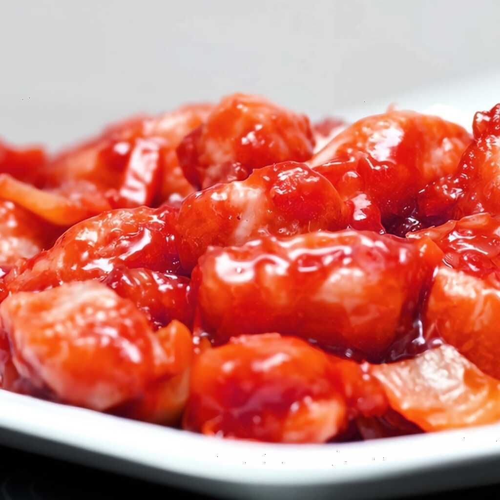 Hähnchen in süß-saurer Sauce mit Paprika und Ananas