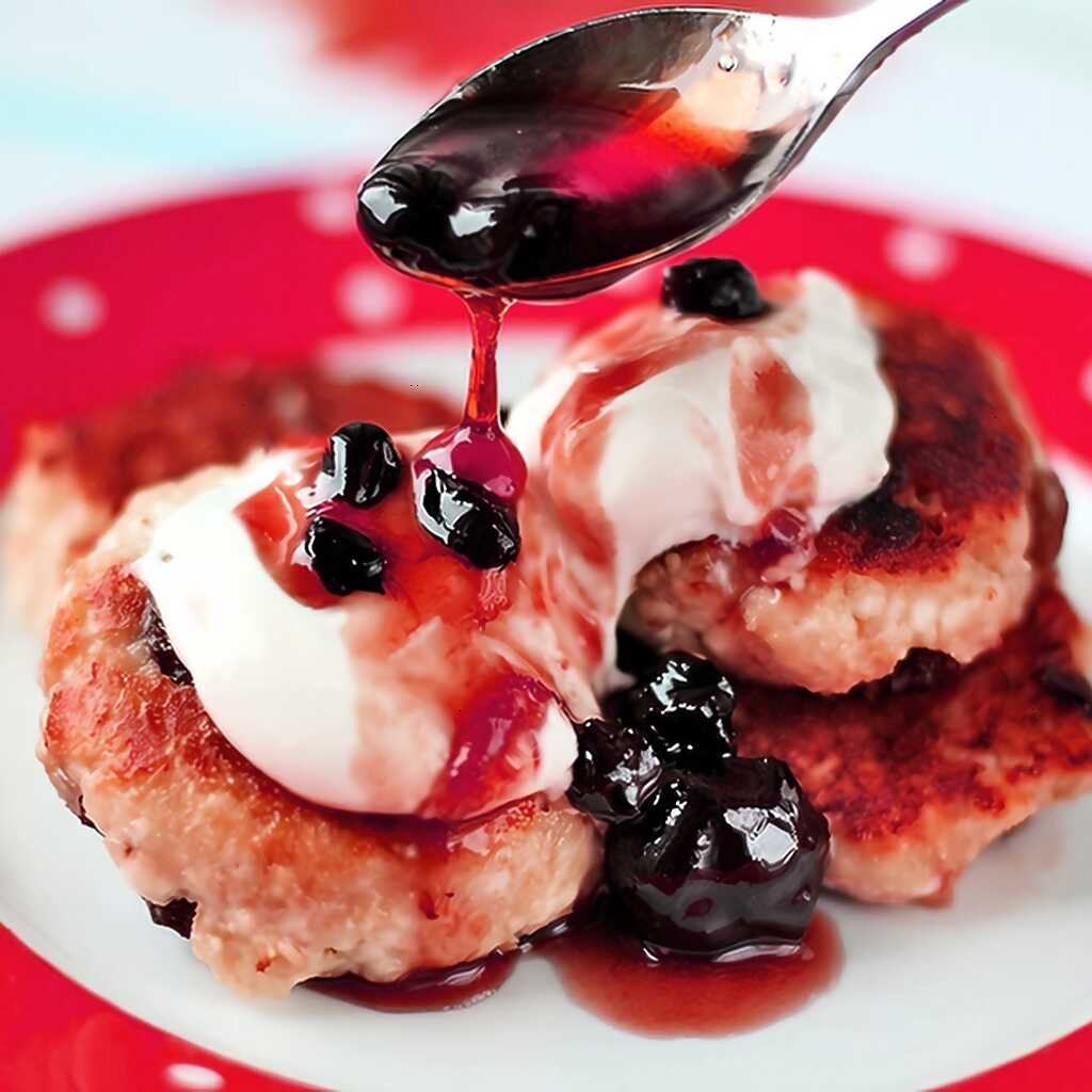 Käsekuchen mit Sultaninen (ohne Mehl)