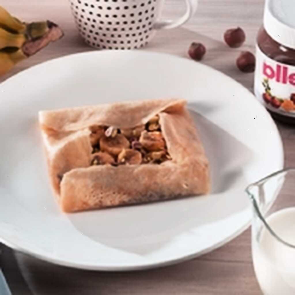 Kefir-Pfannkuchen mit Banane, Nutella® und Pistazien