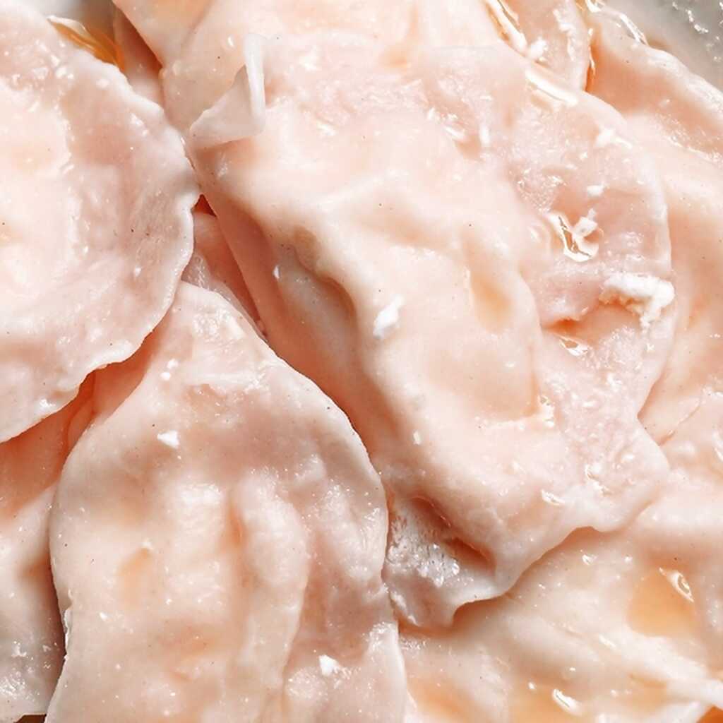 Klassische Knödel mit Hüttenkäse