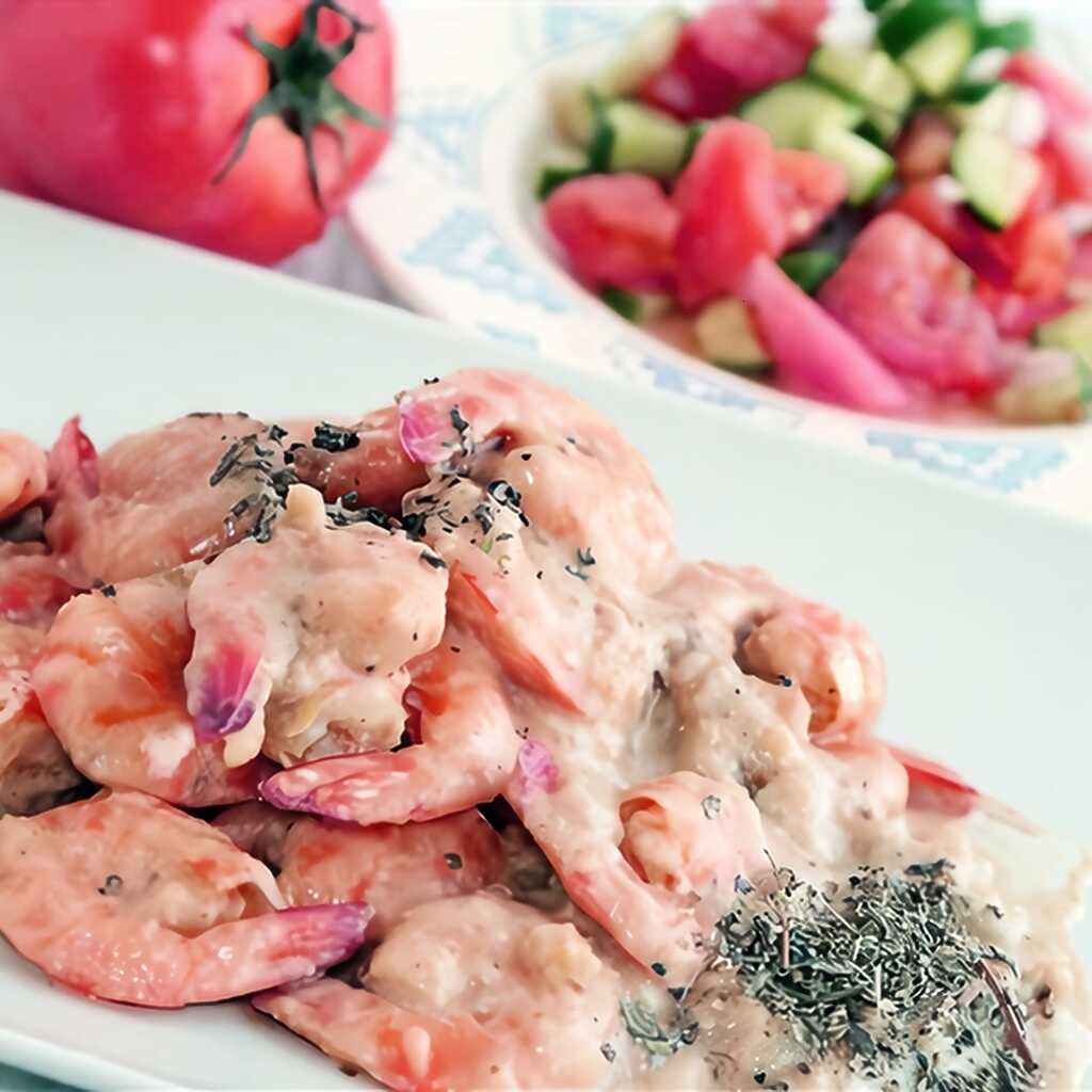 Krabbensalat mit Käse und Äpfeln