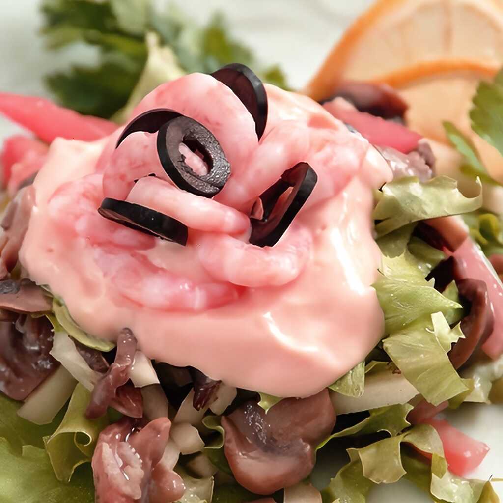 Krabbensalat mit Pilzen und Kräutern