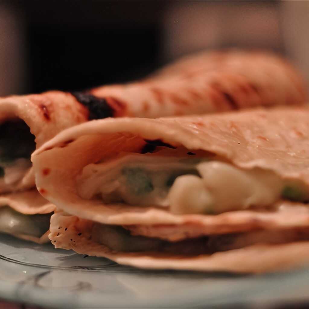 Kystybye mit grünen Zwiebeln