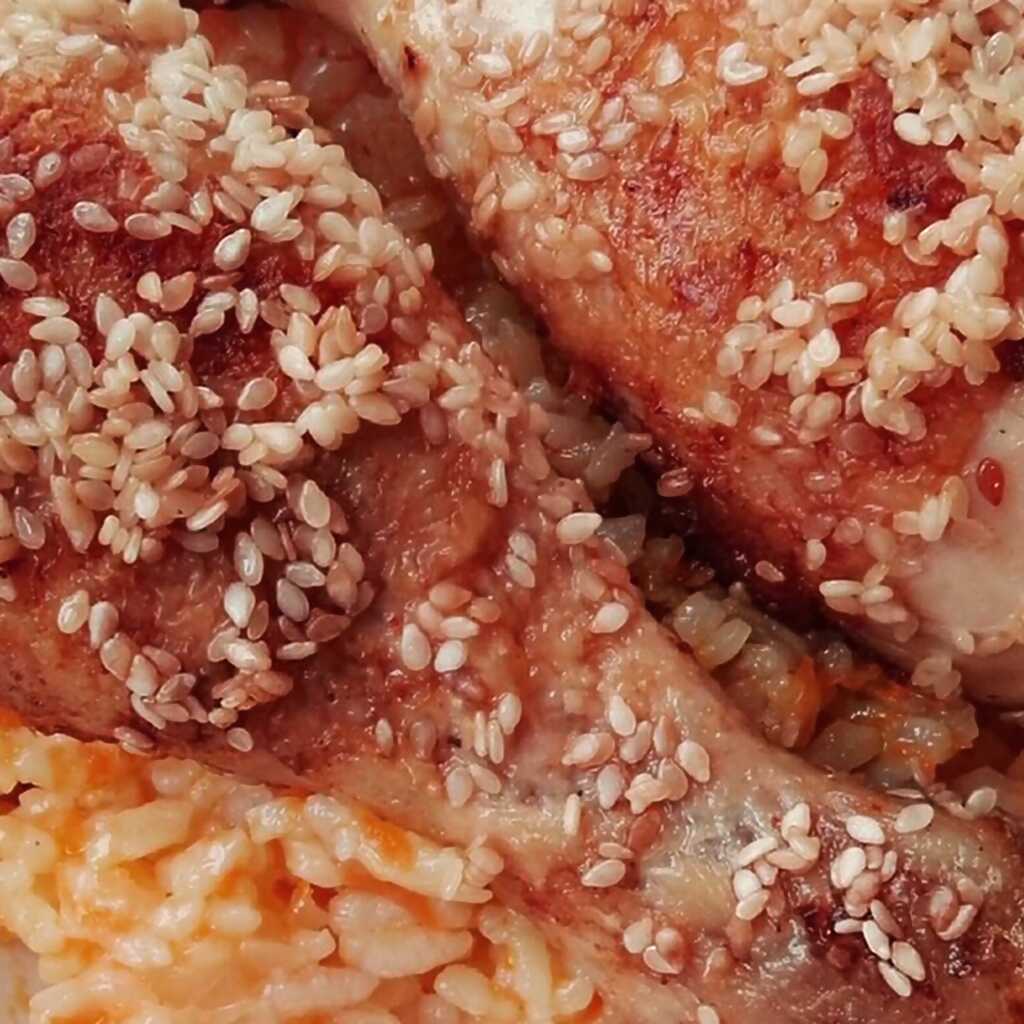 Orientalische Hähnchenkeulen mit Sesam