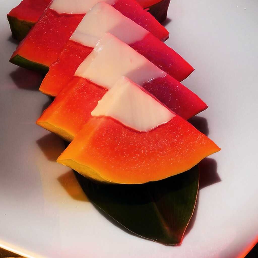 Papaya mit Milchgelee