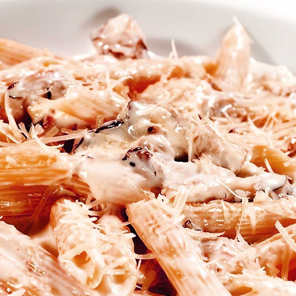 Penne mit Steinpilzen, Majoran und Pecorino