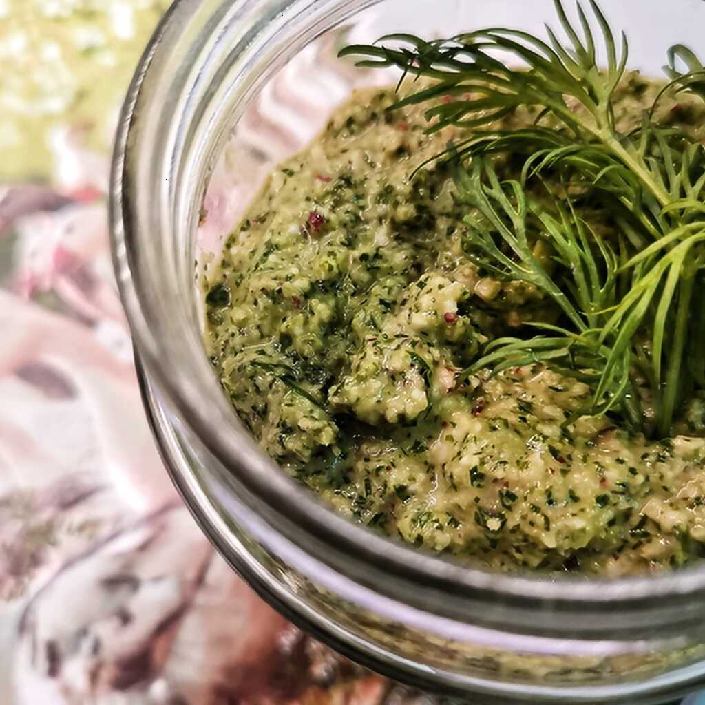 Pesto aus Dill und Koriander