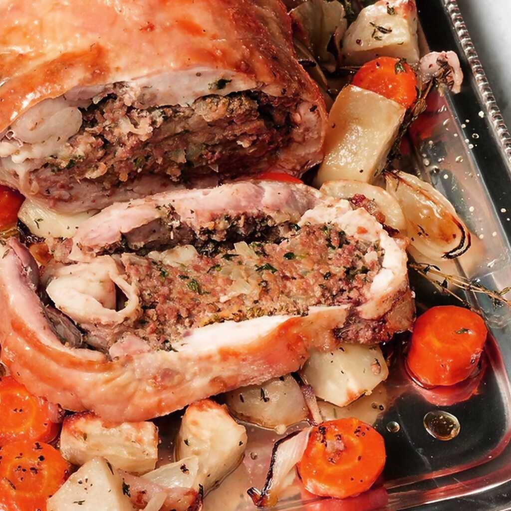 Putenbrötchen mit Lammfleisch, Kartoffeln und Karotten