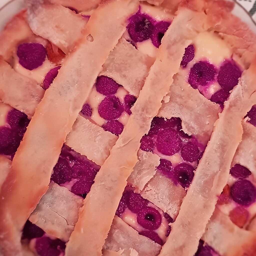 Quarkkuchen mit Kirschen