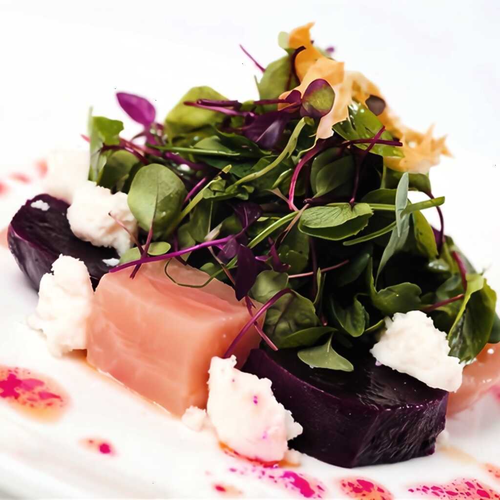 Rote-Bete-Salat mit Ziegenkäse und Rucola