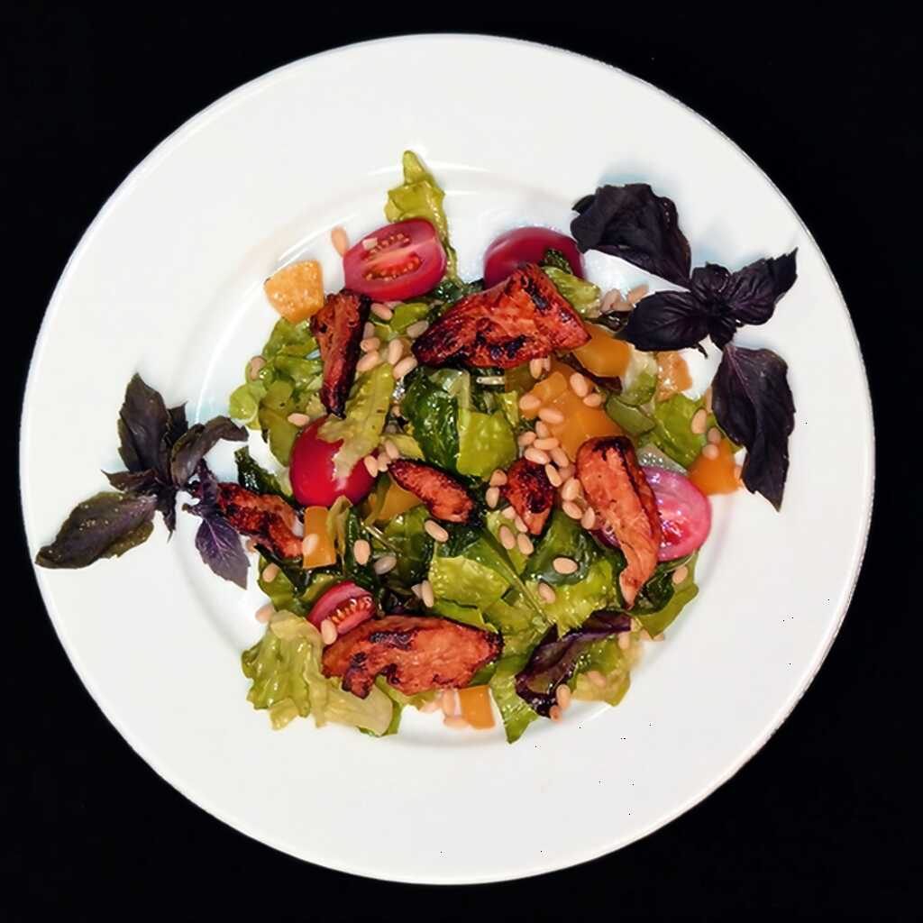 Salat mit Huhn und Pfirsichen