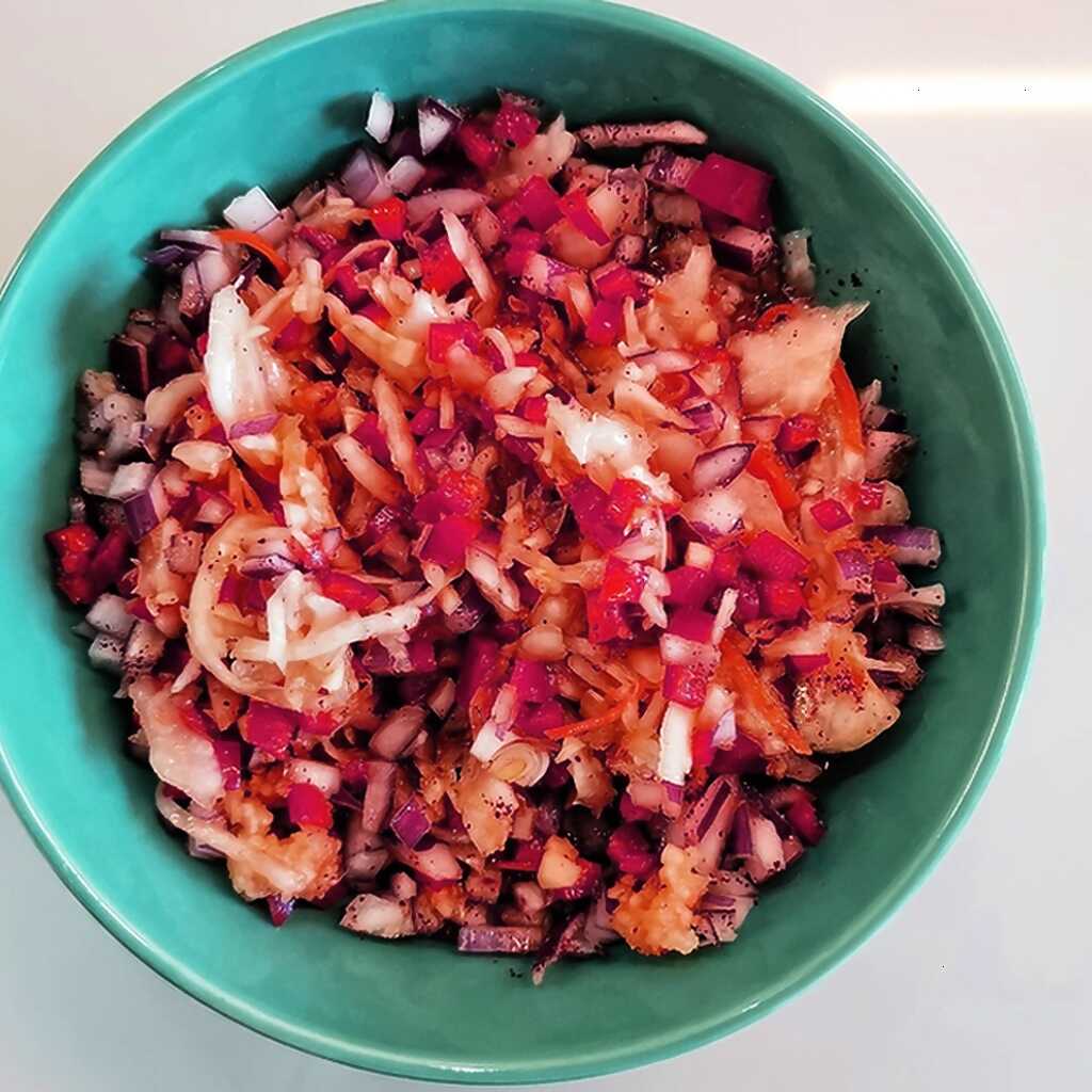 Sauerkrautsalat mit Ramiro-Paprika