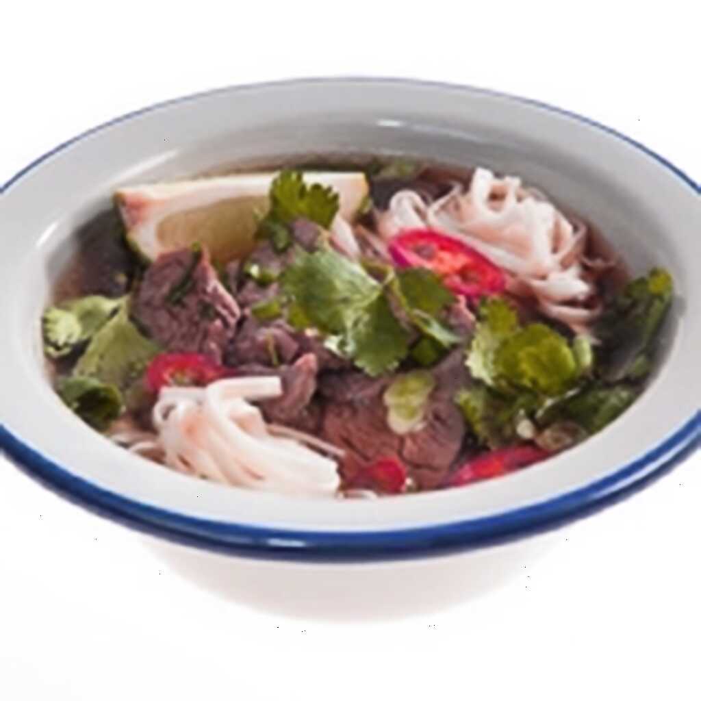 Schnelle Fleischsuppe im Pho-Bo-Stil