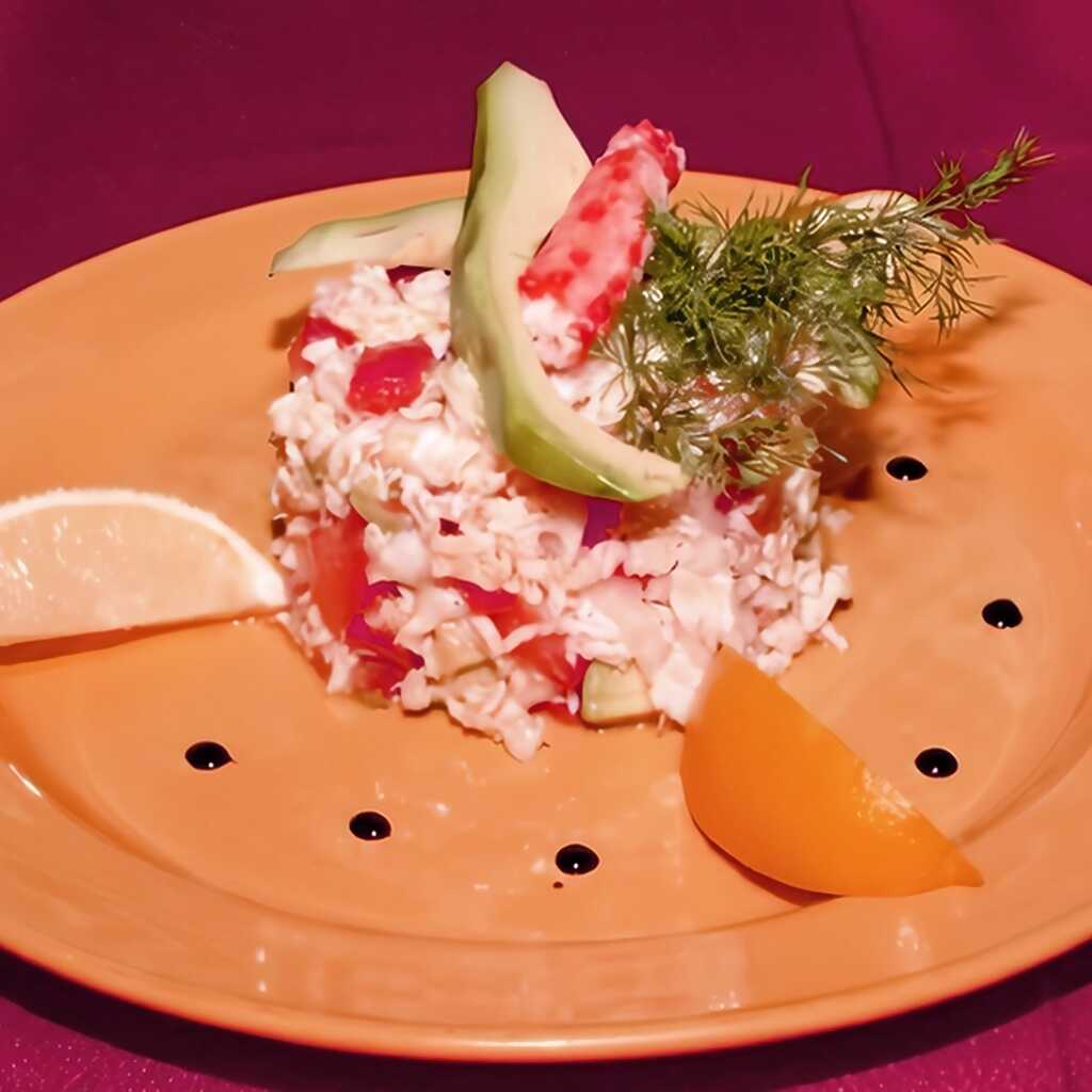 Sommerlicher Krabbenstangensalat