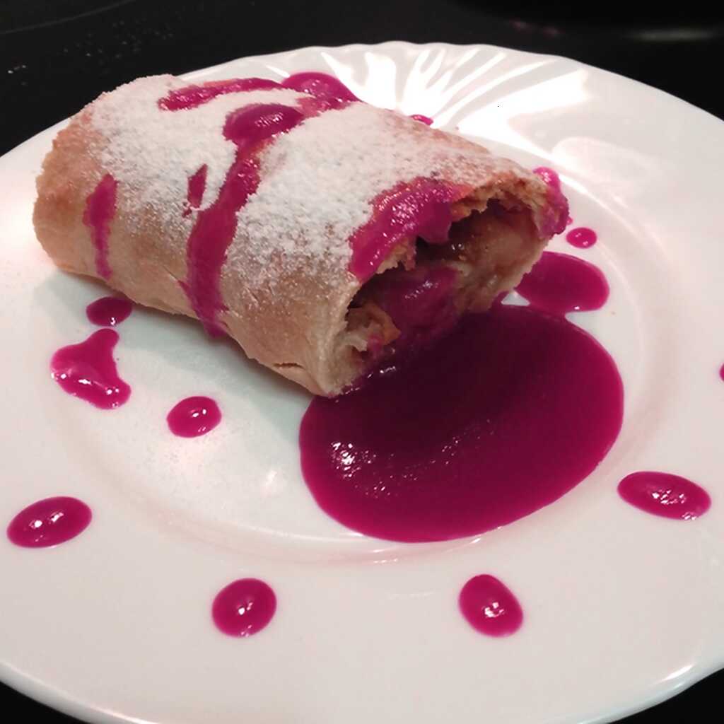 Österreichischer Apfelstrudel