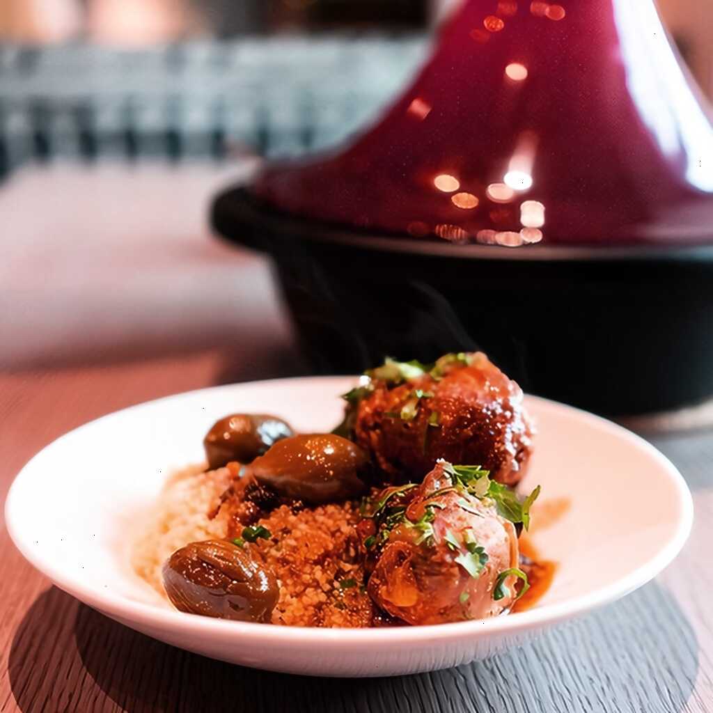 Tajine mit Huhn und eingelegten Zitronen