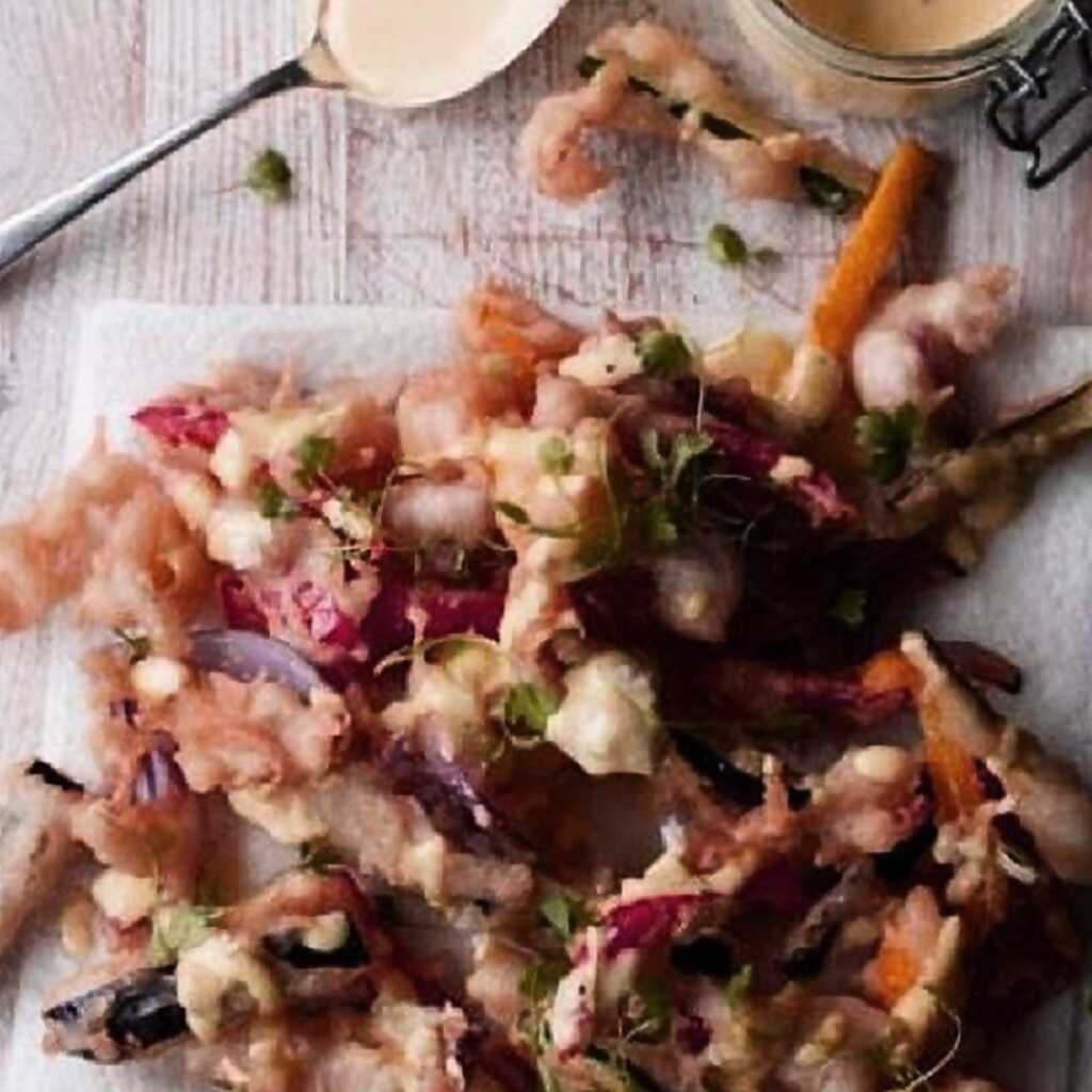 Tempura von Sommergemüse mit Aioli-Sauce