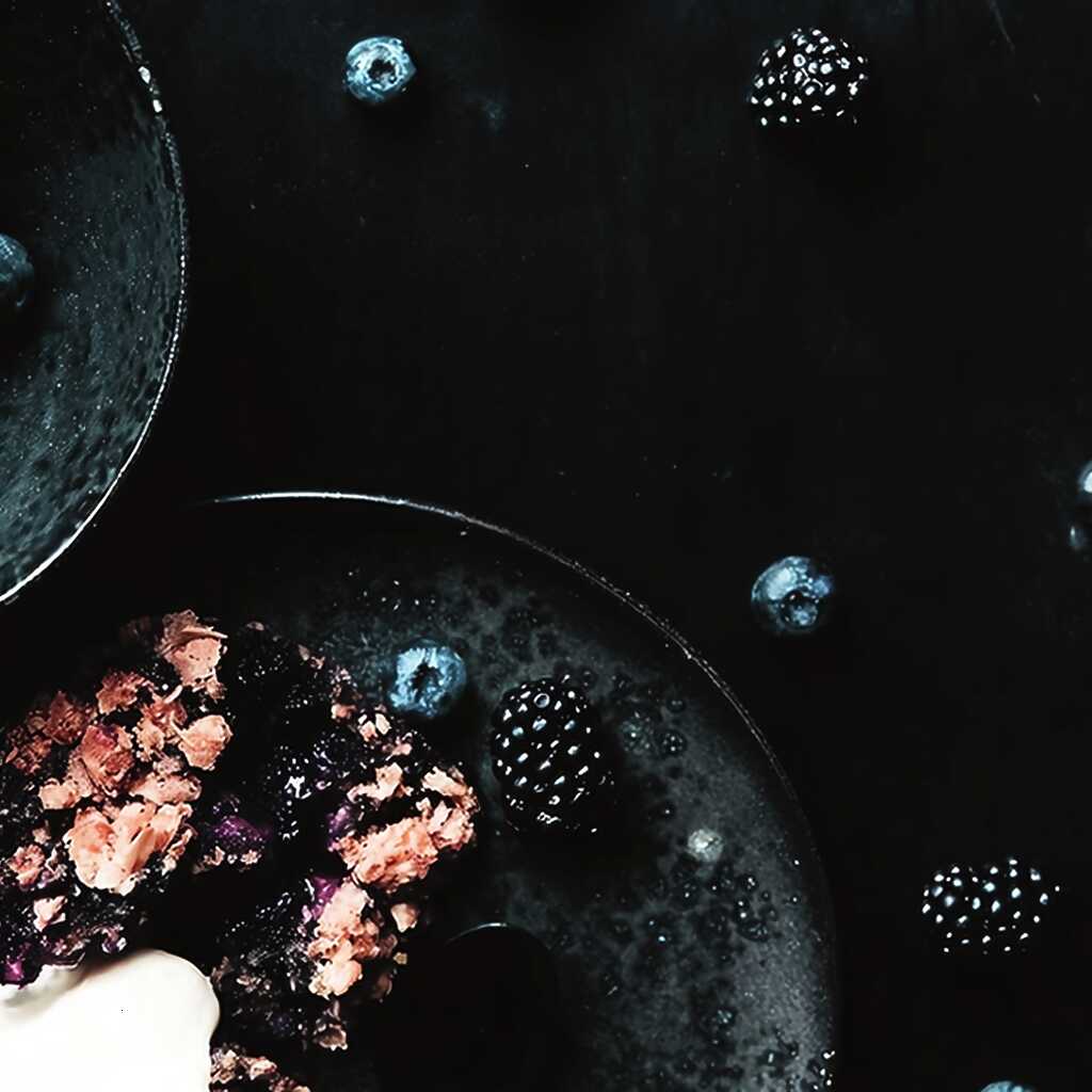 Wildbeeren-Streusel
